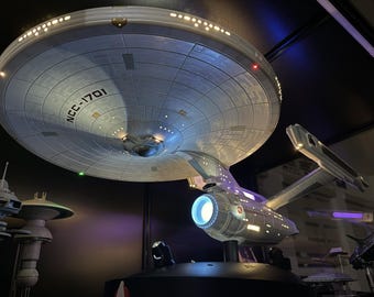 TOMY U.S.S. Enterprise Refit 1/350 Adjustable Spotlights