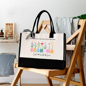 Grandma Tote Bag, Flower Grandma Tote Bag, Gifts for Mother&#39;s Day, New Grandma Gifts, New Mom Gifts, Birthday Gifts, Grandkids Names Gifts