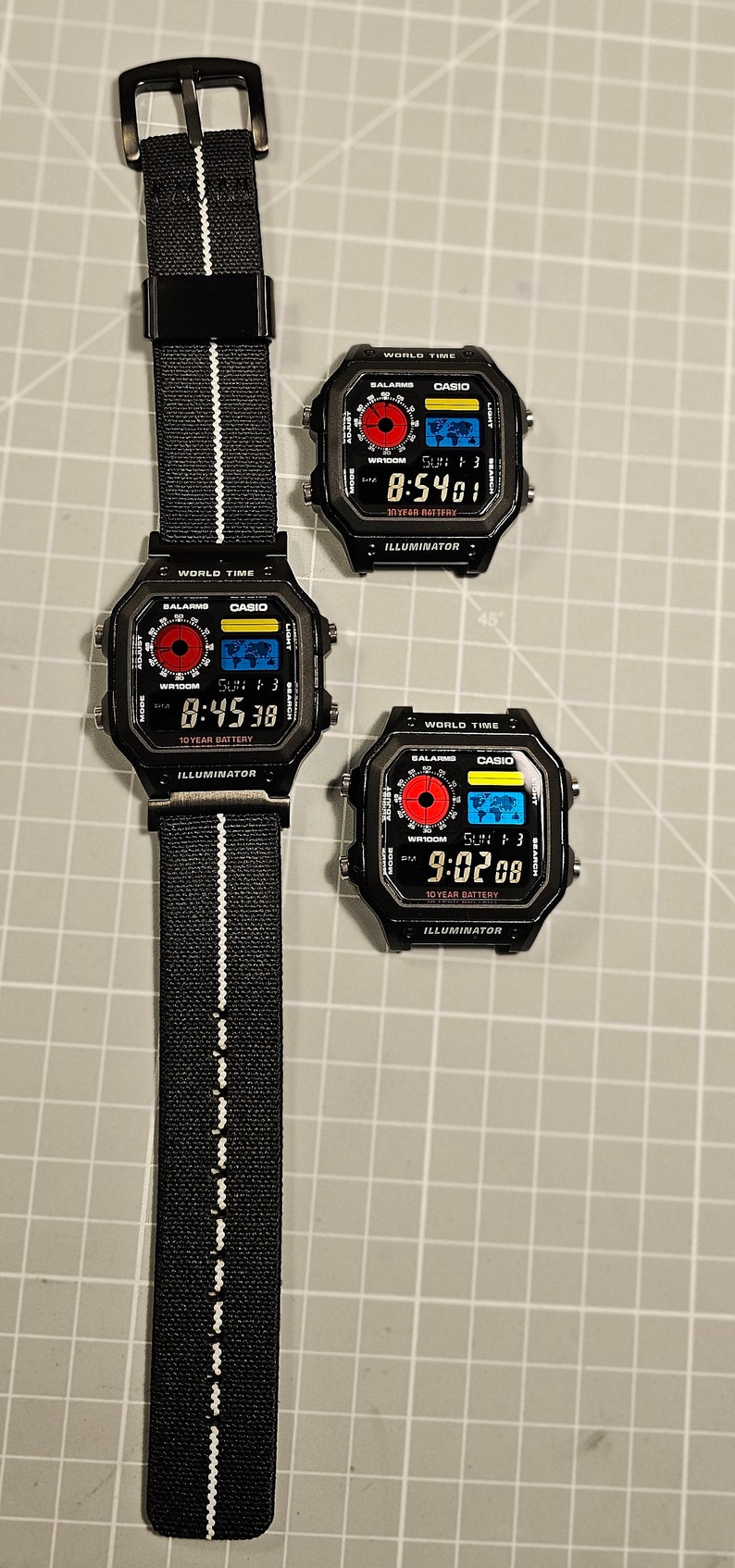 Casio AE-1200 modifié, écran LCD polarisé coloré, boîtier Hydromod et bracelet nato élastique avec accessoires en acier inoxydable noir. v2 image 5