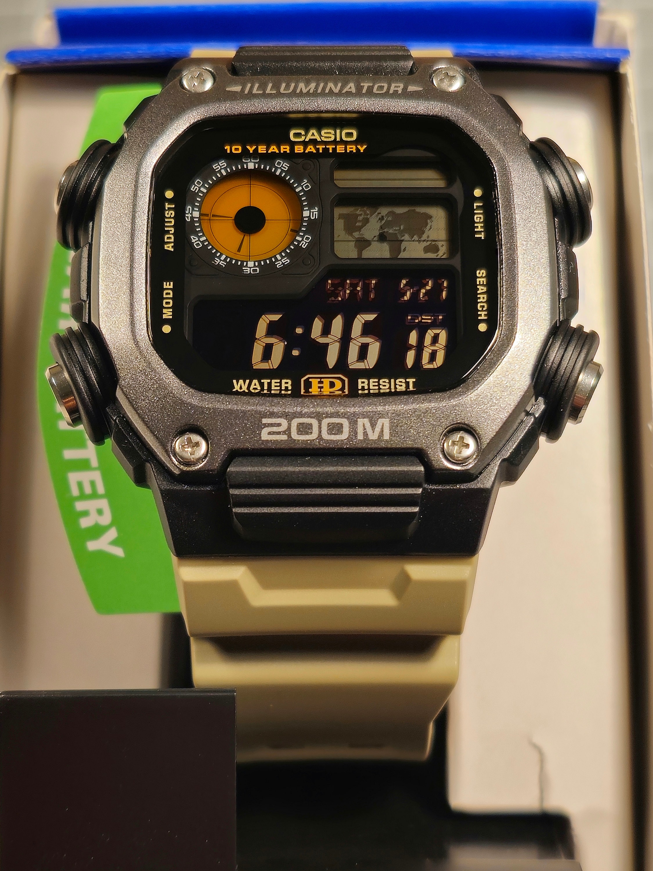 Casio AE-1200 をベースに改造した時計。DW-291「デザート」ケースと