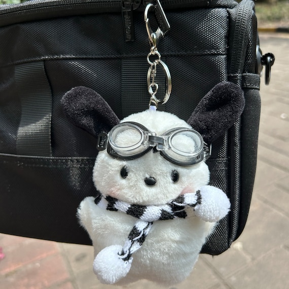 POCHACCO キャリーケース、キーカバー マスコット、ベアキーホルダー Pochacco Plush Keychain, Sanrio Cartoon Dog Backpack Charm - Etsy
