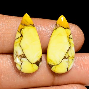 Natürlicher Honig Kingman Türkis-Paar Cabochon Birnenform Cabochon Loses Edelstein-Paar für die Herstellung von Ohrringen 15 Ct 24X11X3 mm (Paar als Abbildung