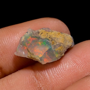 Pietra grezza naturale di opale etiope / Cristallo grezzo di opale etiope secco / Pietra preziosa di opale di fuoco di Welo Opale di fuoco grezzo (opale grezzo come da foto)