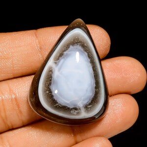 Cabochon d'opale bleue naturelle en forme de poire, opale oeil bleue, 35 x 27 x 14 mm, 81 carats, opale bleue à dos plat, pierre non fixée (Pierre comme sur l'image