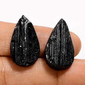 Paire de pierres précieuses cabochon en forme de poire Druzy tourmaline noire naturelle pour faire des boucles d'oreilles 32 Ct 22X13X6 mm (La paire comme sur la photo)