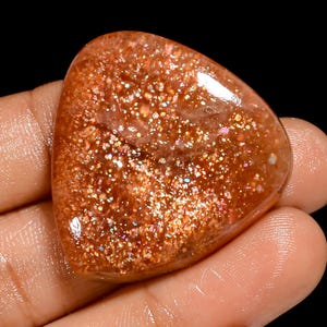 Cabochão de pedra solar natural em formato de coração, pedra preciosa solta para fazer joias, 57 ct. 33 x 32 x 7 mm (pedra conforme a imagem)