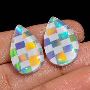 Paire de cabochons en damier d'opale aurora, de pierres précieuses en forme de poire, de cabochons de pierres précieuses en vrac pour la fabrication de boucles d'oreilles, 20 carats 22X12X3mm (Pierre comme sur l'image)
