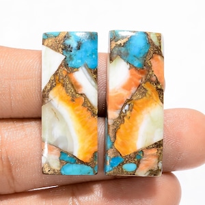 Paire de cabochons naturels en cuivre et turquoise d'huître, pierres précieuses assorties en turquoise d'huître, forme rectangle taille turquoise de la paire 28 x 14 x 4 mm poids 41 carats.