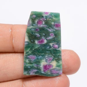 Fetta di fucsite rubino naturale, pietra preziosa fucsite rubino cabochon sciolto 34X20X3 mm pietra rubino, fetta di fucsite rubino grezzo pezzi fucsite rubino piatto