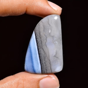 Natürlicher Owyhee Blue Opal Edelstein Hellblauer Stein Owyhee Blue Opal Stone Große Größe 39X26X7 mm 55 Karat Großer Blauer Stein (Stein wie Bild