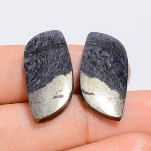 Par de pedras preciosas soltas cabochão de ouro natural apache em formato extravagante para fazer brincos 23 Ct. 23X10X2 mm (par como na imagem)