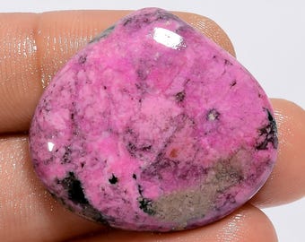 Cabochon a cuore in calcite e cobalto: pietra preziosa australiana da 38 ct