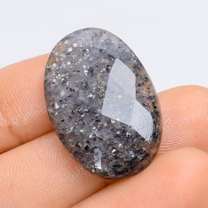 Pedra do Sol Natural Negra Oval Facetada Pedra Preciosa Solta Para Corte Pedra do Sol Fazendo Joias 26 Ct. 26X17X4 mm (Pedra como na imagem)
