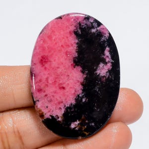 Pietra preziosa sciolta cabochon ovale rodonite naturale per la creazione di gioielli 96 carati. 43X30X4 mm (rodonite come da foto)