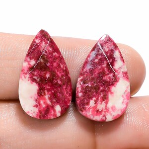 Natürliche Rosa Thulit Birnenform Cabochon Lose Edelstein-Paar für die Herstellung von Ohrringen Gewicht 43 Ct. Größe 26X16X4 mm