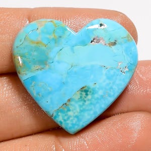 Cabochon a forma di cuore di turchese Kingman naturale, pietra preziosa sciolta per la creazione di gioielli, 27 carati, 26 x 28 x 5 mm (pietra come da immagine)