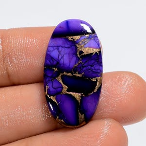 Pietra preziosa sciolta cabochon ovale turchese viola naturale per realizzare gioielli 15 carati. 26X13X3 mm (pietra come da foto)