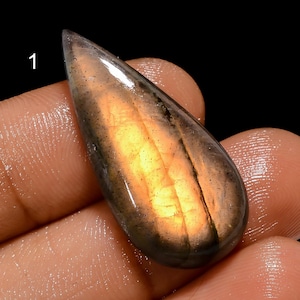 Cristallo di labradorite naturale, pietra preziosa di labradorite di fuoco dorato, pietra di labradorite lucidata a mano su entrambi i lati Elenco a scelta multipla