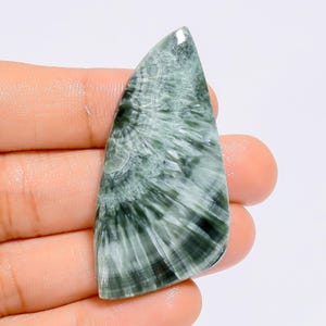 Cabochon de forme fantaisie en séraphinite naturelle, pierres précieuses en vrac pour la fabrication de bijoux, 41 carats. 52 x 24 x 5 mm (pierre comme sur la photo)