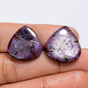 Natürliche Trapiche Lila Saphir Herzform Cabochon Edelstein-Paar für die Herstellung von Ohrringen 32 Ct. 18X17X3 mm (Paar wie Abbildung)