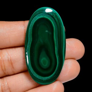 Malachite naturale ovale cabochon pietra preziosa sciolta per la creazione di gioielli 75 carati. 45X23X4 mm (malachite come da foto)