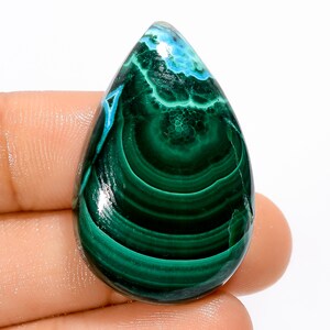 Natuurlijke chrysocolla-malachiet edelsteen druppelvorm groene lucht malachiet chrysocolla 35 x 22 x 8 mm maat 80 karaat