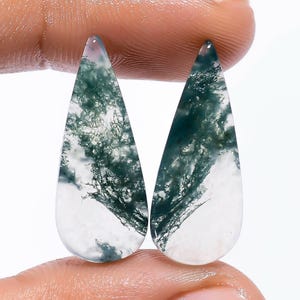 Par de piedras preciosas sueltas de cabujón en forma de pera de ágata musgosa natural para hacer aretes, peso de 16 quilates, tamaño 25 x 10 x 3 mm