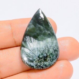 Serafinite naturale a forma di pera, pietra preziosa sciolta cabochon per la creazione di gioielli, 25 carati, 32 x 21 x 5 mm (pietra come da immagine).
