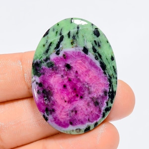 Cabochon de forme ovale en rubis zoisite naturel, pierre précieuse en vrac pour la fabrication de bijoux, 63 carats 36 x 27 x 4 mm (pierre comme sur la photo)