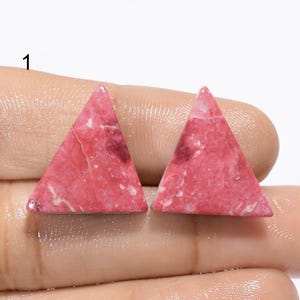 Cabochon en thulite rose naturelle avec pierres précieuses en vrac, paire de boucles d'oreilles en thulite rose faisant des ennemis