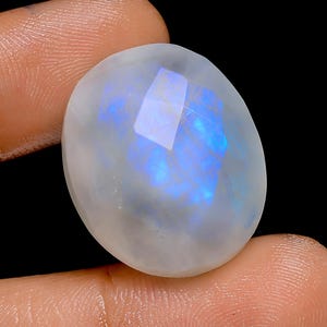 Pedra da lua natural em formato oval facetada solta, pedra da lua cortada para fazer joias 35 Ct. 23X19X7 mm (pedra como na imagem)