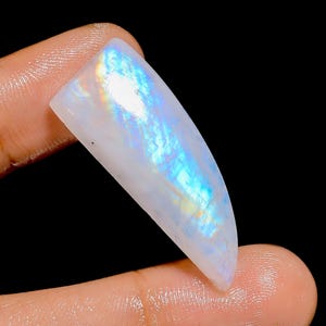 Cabochão de pedra da lua natural em formato de arco-íris, pedra preciosa solta para fazer joias, 23 ct. 35 x 14 x 5 mm (pedra como na imagem)