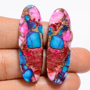 Huître naturelle épineuse cuivre turquoise forme ovale cabochon paire de pierres précieuses en vrac pour faire des boucles d'oreilles poids 39 carats taille 38X12X4mm