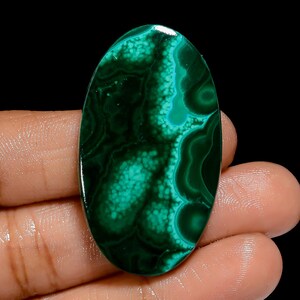 Malachite naturale ovale cabochon pietra preziosa sciolta per la creazione di gioielli 73 carati. 42X24X4 mm (malachite come da foto)