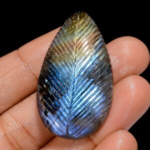 Pierres précieuses naturelles sculptées en forme de poire en labradorite 48 carats 41X23X6 mm pour la fabrication de bijoux