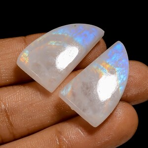Paire de pierres précieuses naturelles en forme de cabochon avec pierre de lune arc-en-ciel pour faire des boucles d'oreilles, 37 carats 25 x 14 x 5 mm (la paire comme sur la photo)