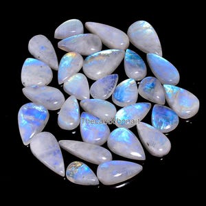Cabochon di pietra di luna arcobaleno / Pietra preziosa di luna a forma di goccia / Pietra di luna lucidata / Cristallo di pietra di luna / Lotto all'ingrosso di pietra di luna / Regalo per lei