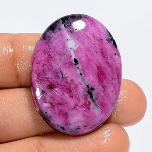 Cabochon de rubis naturel, cristal de rubis rose, pierre précieuse de rubis en vrac, pierre de rubis polie des deux côtés, forme ovale de 32 x 23 x 6 mm (pierre comme sur la photo)