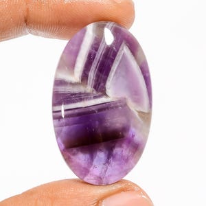 Ametista Chevron naturale, forma ovale, cabochon, pietra preziosa sfusa per la creazione di gioielli, 43 carati, dimensioni 36 x 22 x 6 mm (come da foto).