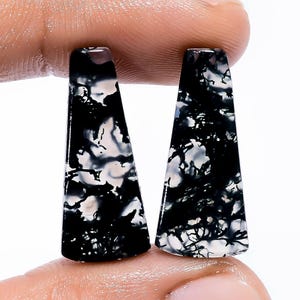 Natürliche Moosachat Fancy Form Cabochon Lose Edelstein-Paar für die Herstellung von Ohrringen Gewicht 17 Karat Größe 24X10X3mm