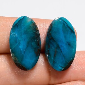 Paire de pierres précieuses azurite naturelle cabochon azurite bleu azurite 21 x 12 x 3 mm taille 23 carats forme ovale paire de cristal azurite