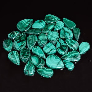 Natuurlijke malachietcabochon / groen malachietkristal / groothandel malachiet edelsteen / geboortesteen / AAA+ malachiet