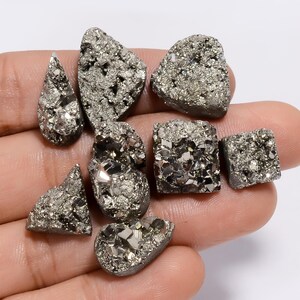 Pirite naturale Druzy Cabochon Pietra preziosa sciolta 10 pezzi Lotto per la creazione di gioielli Peso 163 carati Dimensioni 10X9 17 x 16 mm (Druzy come da foto)