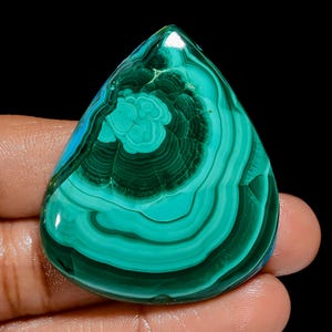 Pietra preziosa sciolta cabochon a forma di cuore in malachite naturale per la creazione di gioielli 123 ct 44X37X6mm (malachite come da foto)