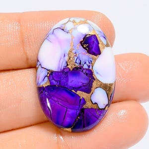 Natürlicher violetter Rosen-weißer Büffel-Kupfer-Türkis-ovale Form-Cabochon-loser Edelstein für die Herstellung von Schmuck 25 Ct. 29X20X4mm (Stein wie Abbildung