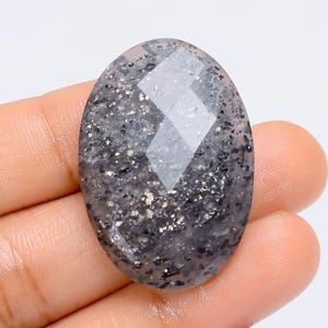 Pedra do Sol Natural Negra Oval Facetada Pedra Preciosa Solta Para Corte Pedra do Sol Fazendo Joias 48 Ct. 34X23X6 mm (Pedra como na imagem)