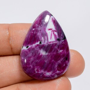 Cabochon de rubis naturel, cristal de rubis rose, pierre précieuse de rubis en vrac, pierre de rubis polie des deux côtés, taille 31 x 22 x 6 mm en forme de poire (comme sur la photo)