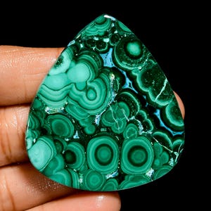 Natural Malachite Pear Shape Cabochon Loose Gemstone For Making Jewelry 158 Ct 48X43X5mm (Malachite as picture )