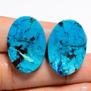 Paire de pierres précieuses en vrac de forme ovale de chrysocolle naturelle pour la fabrication de boucles d'oreilles Poids 33 carats Taille 24X16X4 mm