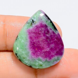 Rubis dans un cabochon de zoisite / Rubis en vrac / Pierres précieuses de zoisite en vrac / Rubis avec minéral de zoisite / Cristal de rubis de zoisite / Dimensions 24 x 20 x 5 mm Poids 27 carats